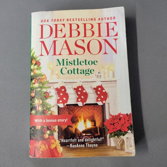 Christmas Books Paperback Holidays Romance Mistletoe Cottage Lot Of 3 - Picture 2 of 16